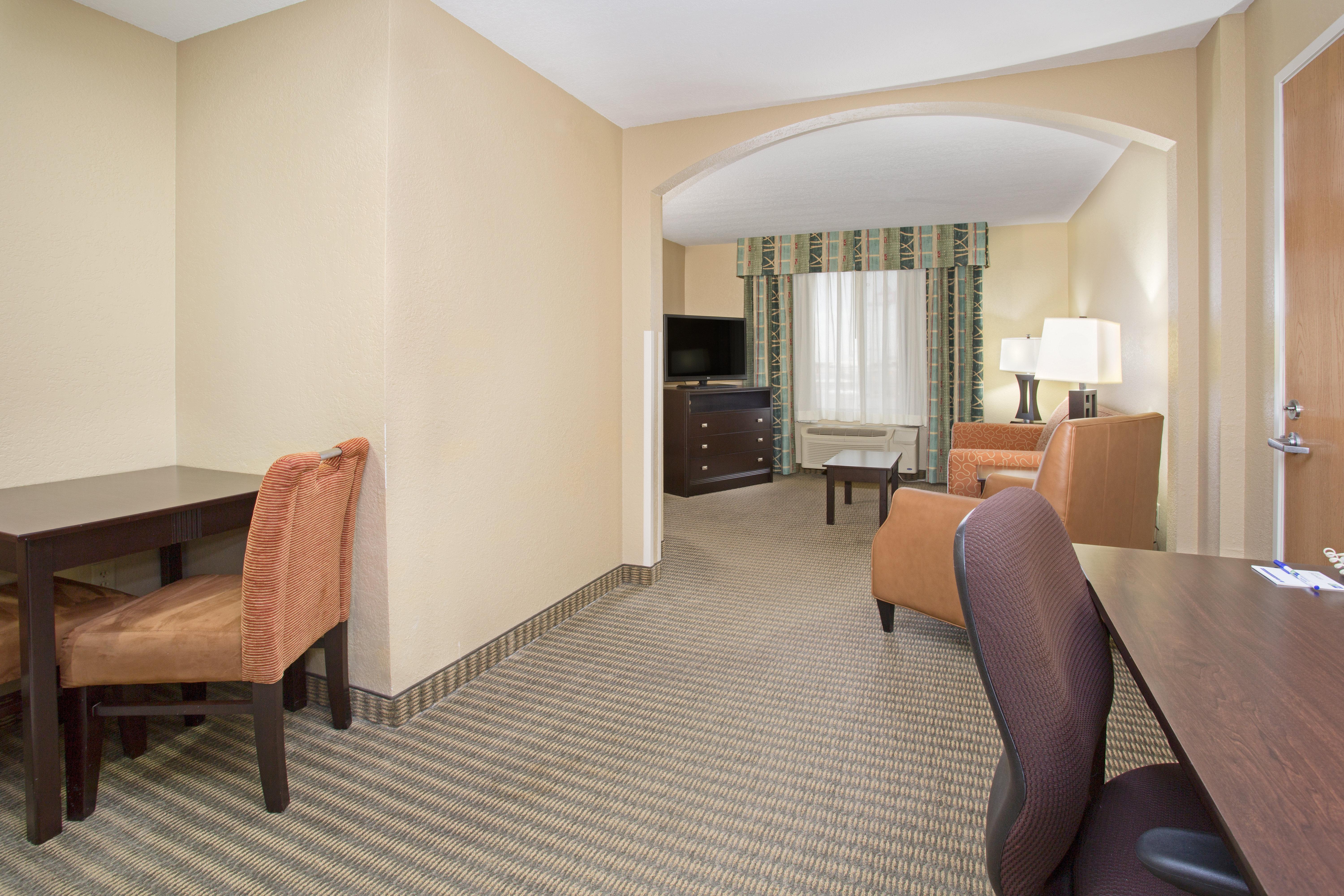 Holiday Inn Express Hotel & Suites Lexington By Ihg Εξωτερικό φωτογραφία