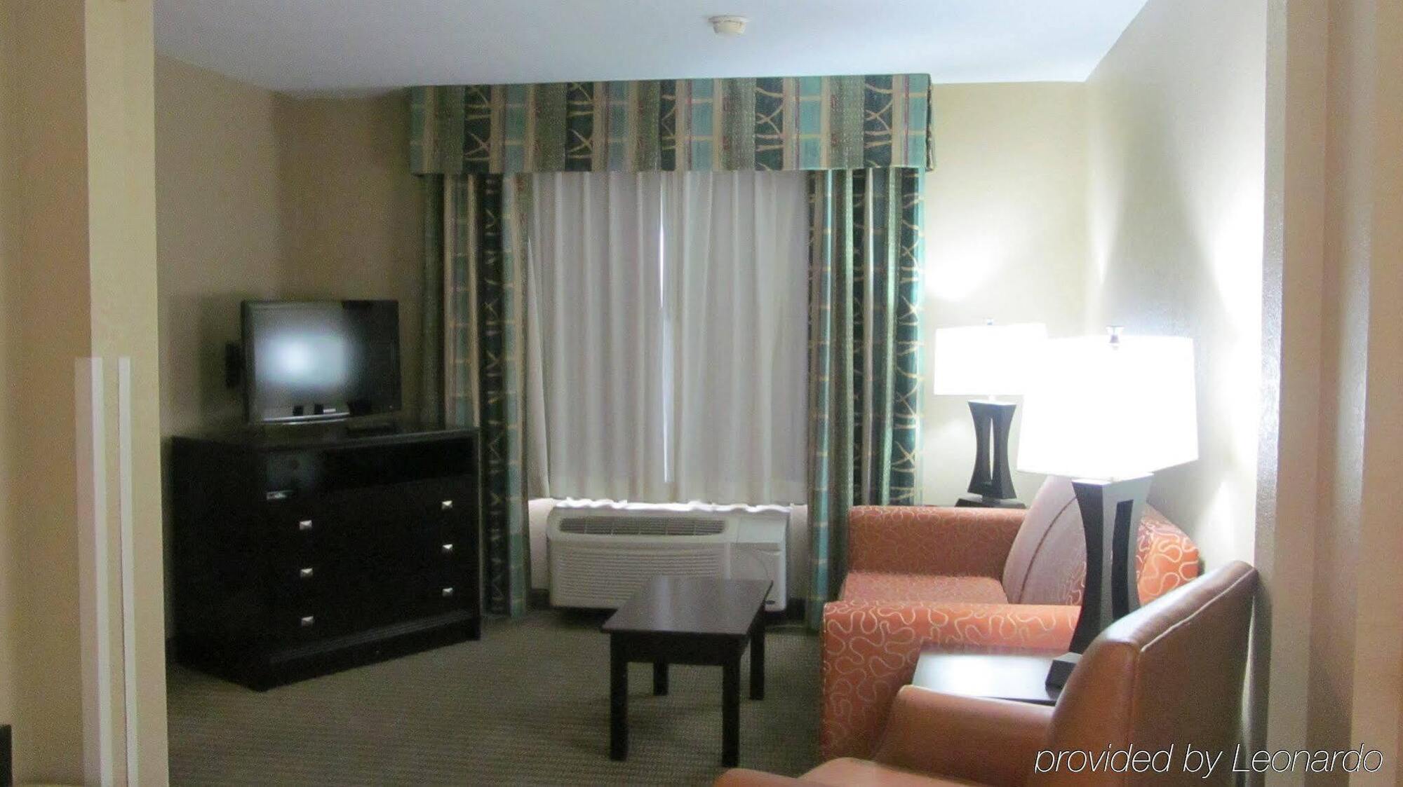 Holiday Inn Express Hotel & Suites Lexington By Ihg Εξωτερικό φωτογραφία