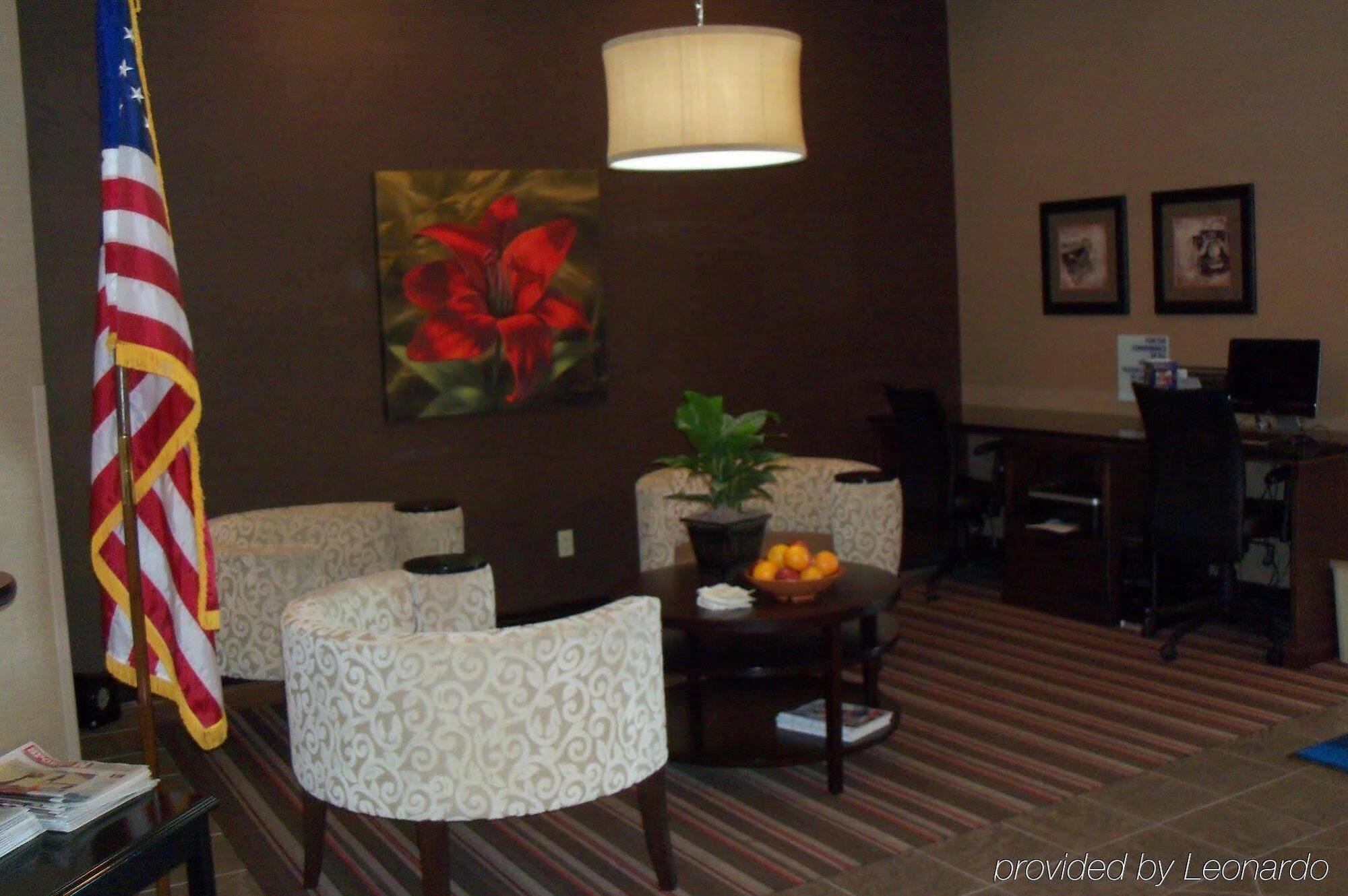 Holiday Inn Express Hotel & Suites Lexington By Ihg Εξωτερικό φωτογραφία